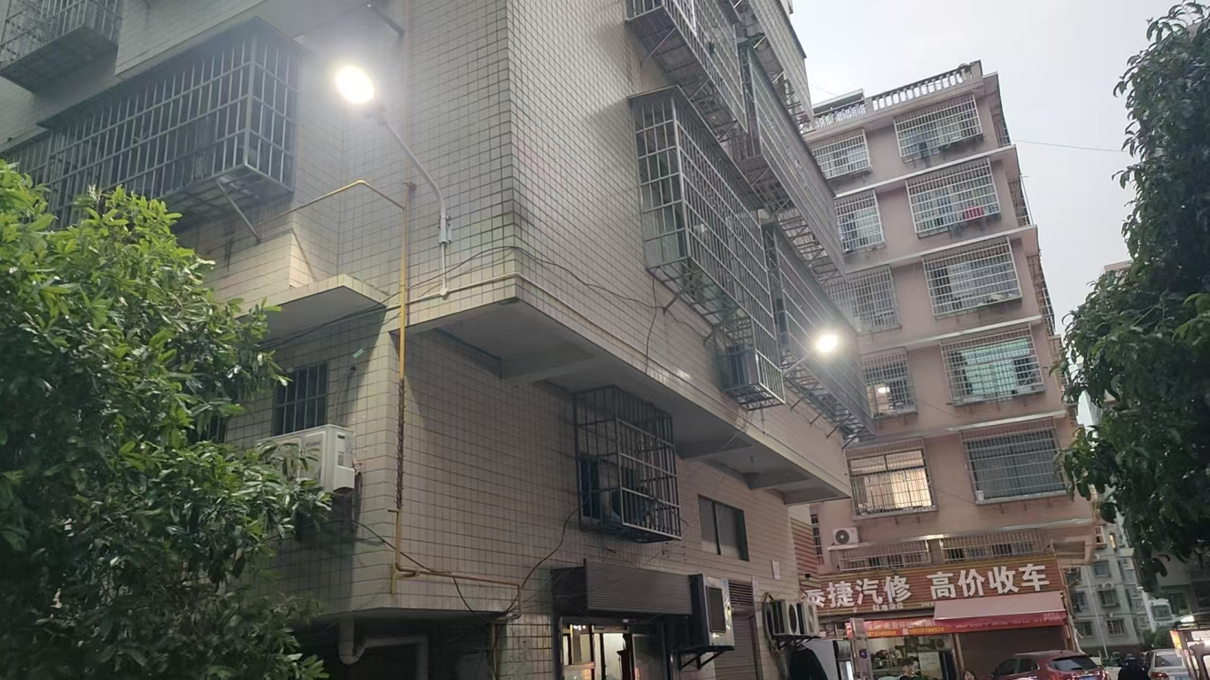 市政要聞 | 感謝信里的民生溫度！湘江新區八家灣小區改造工程圓滿(mǎn)收官獲天頂街道點(diǎn)贊